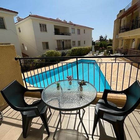 The Holiday Flat, Gateway To Desired Experiences Peyia Bagian luar foto