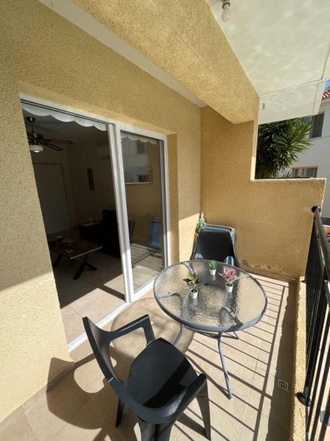 The Holiday Flat, Gateway To Desired Experiences Peyia Bagian luar foto